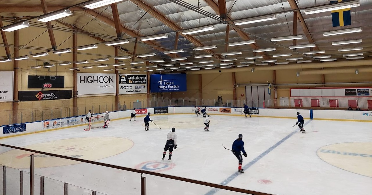hockeyträning i Latbergshallen