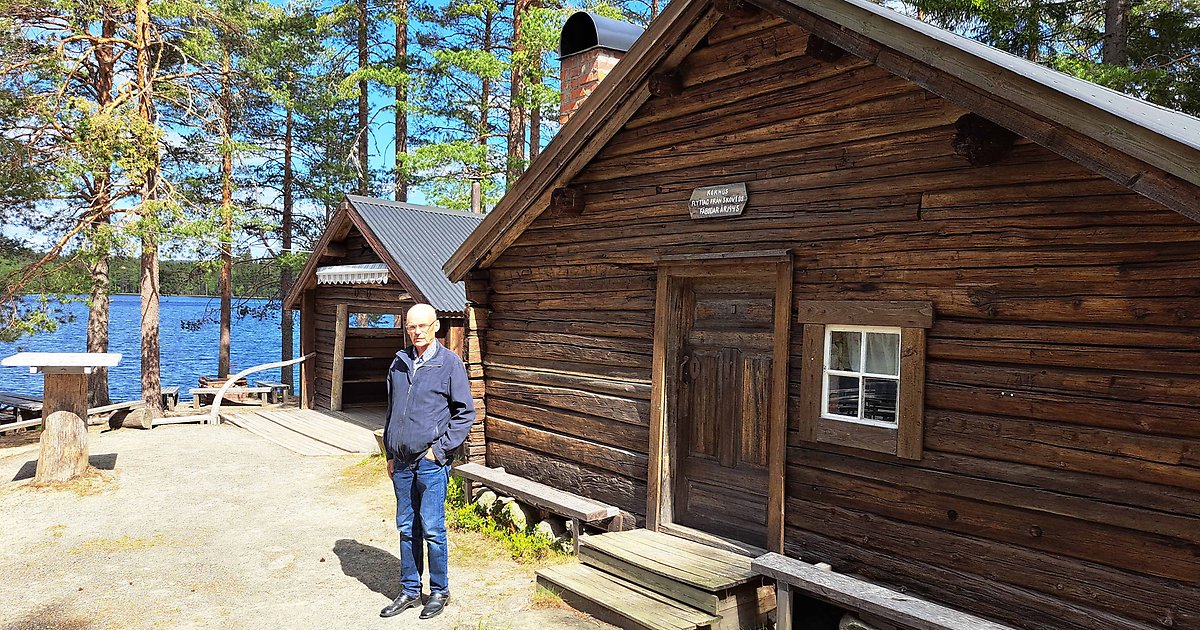 Sven Sjögren, ordförande Ullångers hembygdsförening, vid Mäjasjöns fäbodar